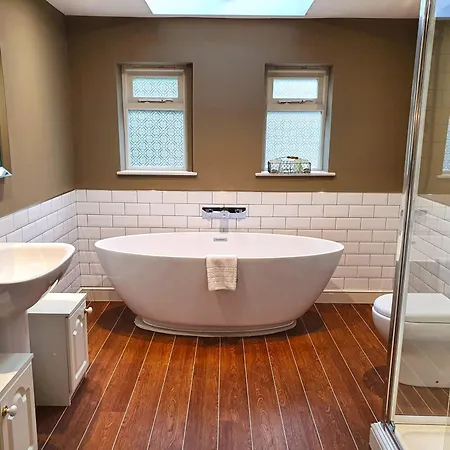 Holmwood House Guest Guest house 4*