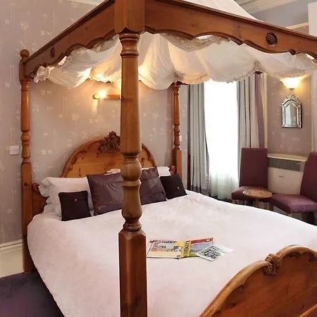 Holmwood House Guest York