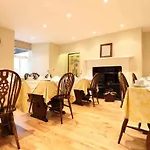 Holmwood House Guest 4*