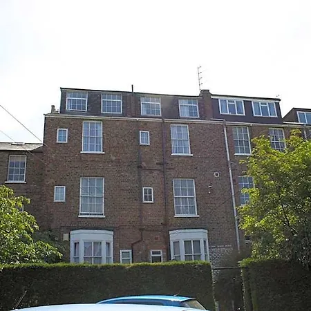 Holmwood House Guest 4* York