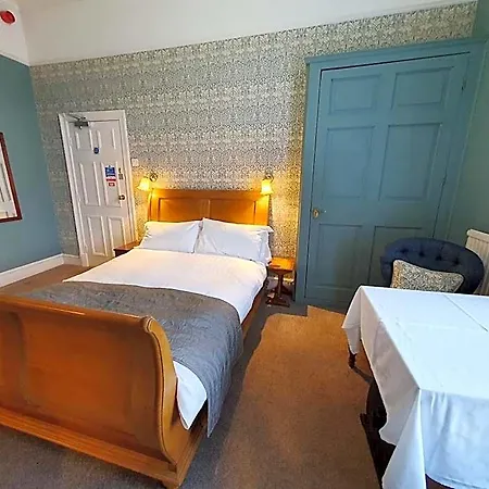 Affittacamere Holmwood House Guest 4*