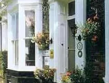 Holmwood House Guest 4*